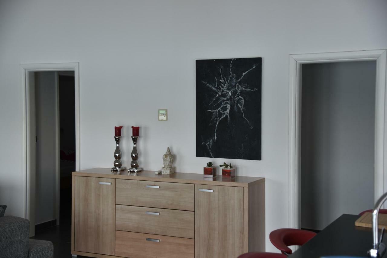 Villa Pina Appartment Chantos Тисно Екстер'єр фото