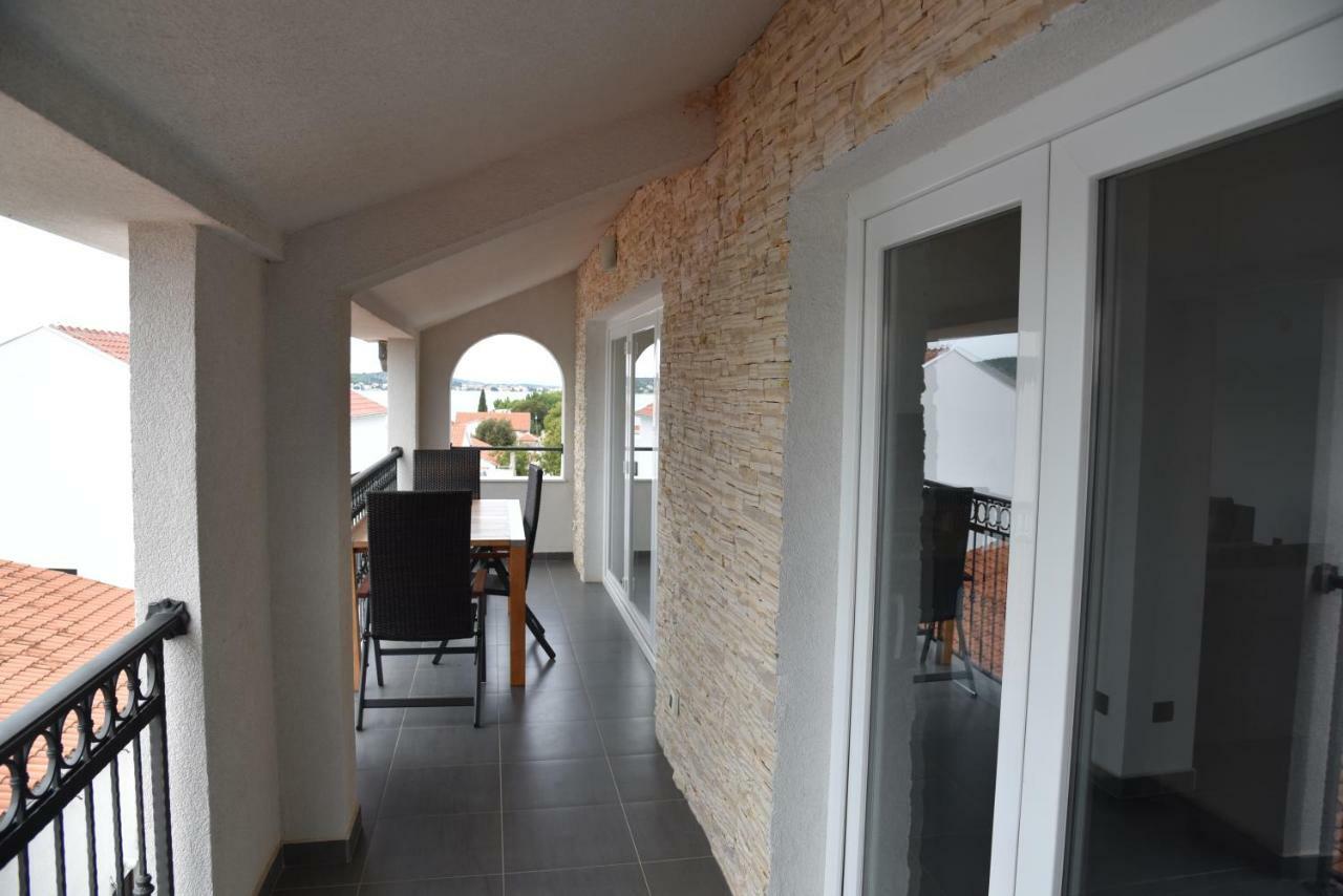 Villa Pina Appartment Chantos Тисно Екстер'єр фото