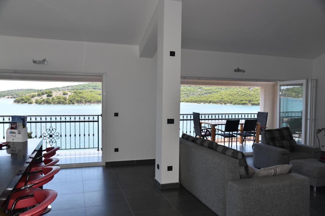 Villa Pina Appartment Chantos Тисно Екстер'єр фото