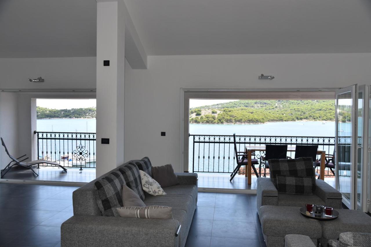 Villa Pina Appartment Chantos Тисно Екстер'єр фото